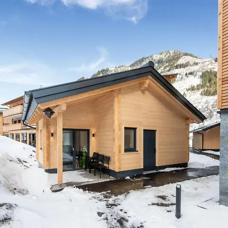 Golden Lodges With Parking Appartement *