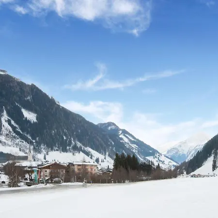 Golden Lodges With Parking Appartement