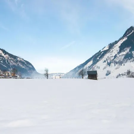 Golden Lodges With Parking Appartement