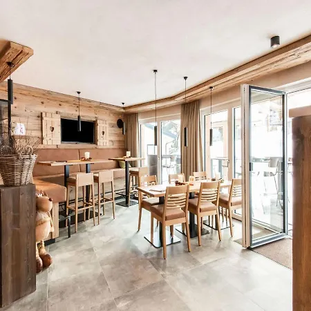 Golden Lodges With Parking Appartement *