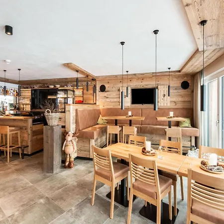 Golden Lodges With Parking Rauris