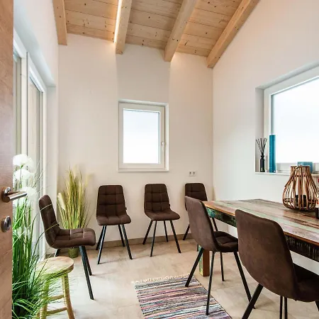 Appartement Golden Lodges With Parking